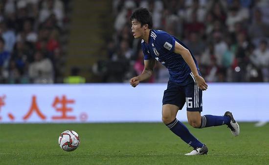  阿森纳租借日本国脚，强化中场板凳深度  