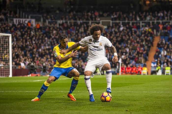  斯特拉斯堡定位球战术奏效客场全取三分