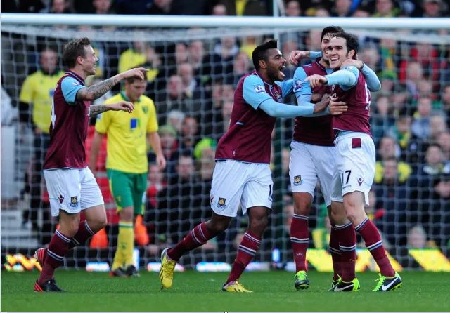  西汉姆联定位球战术显神威，铁锤帮客场奏凯